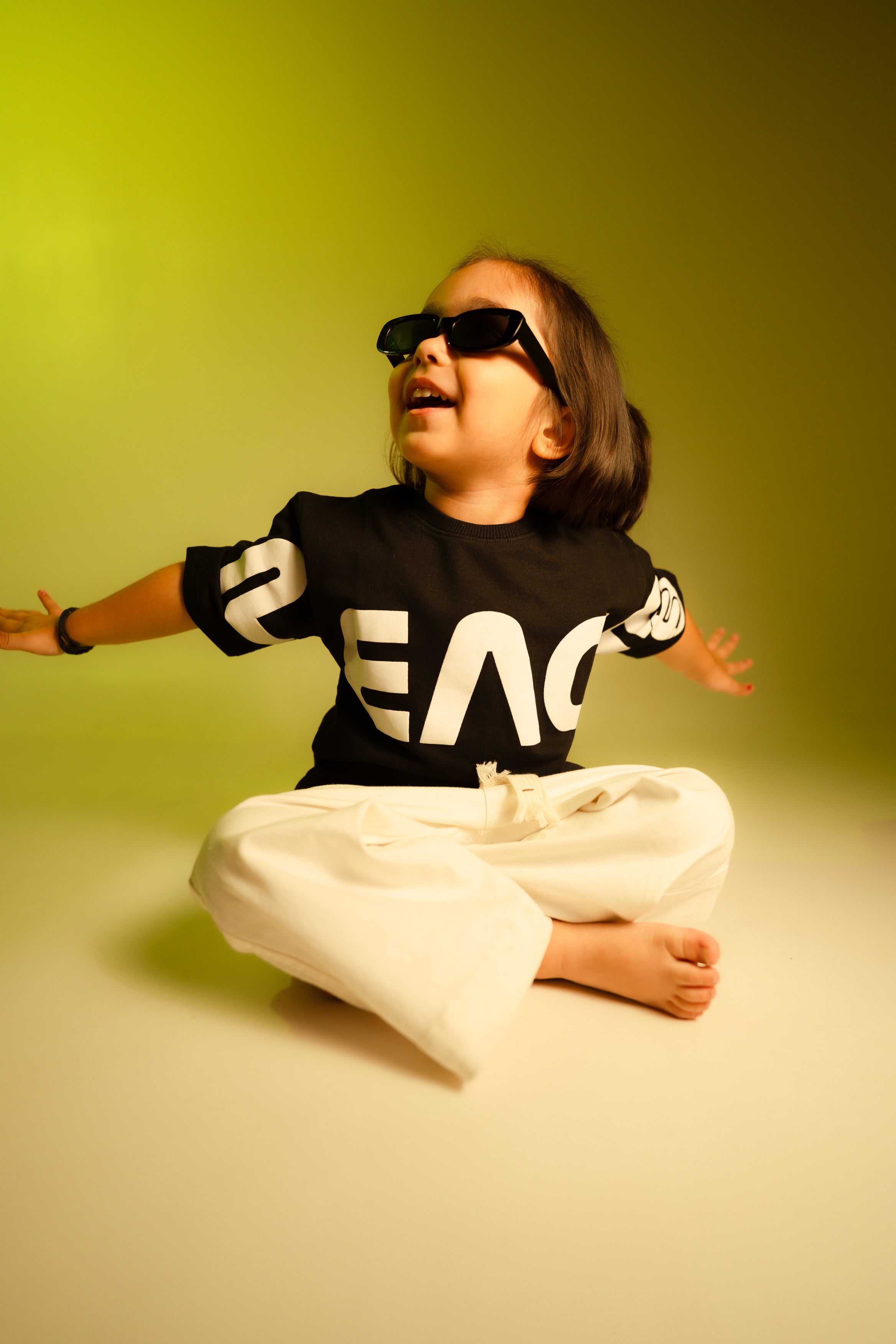 Peace Tee Black