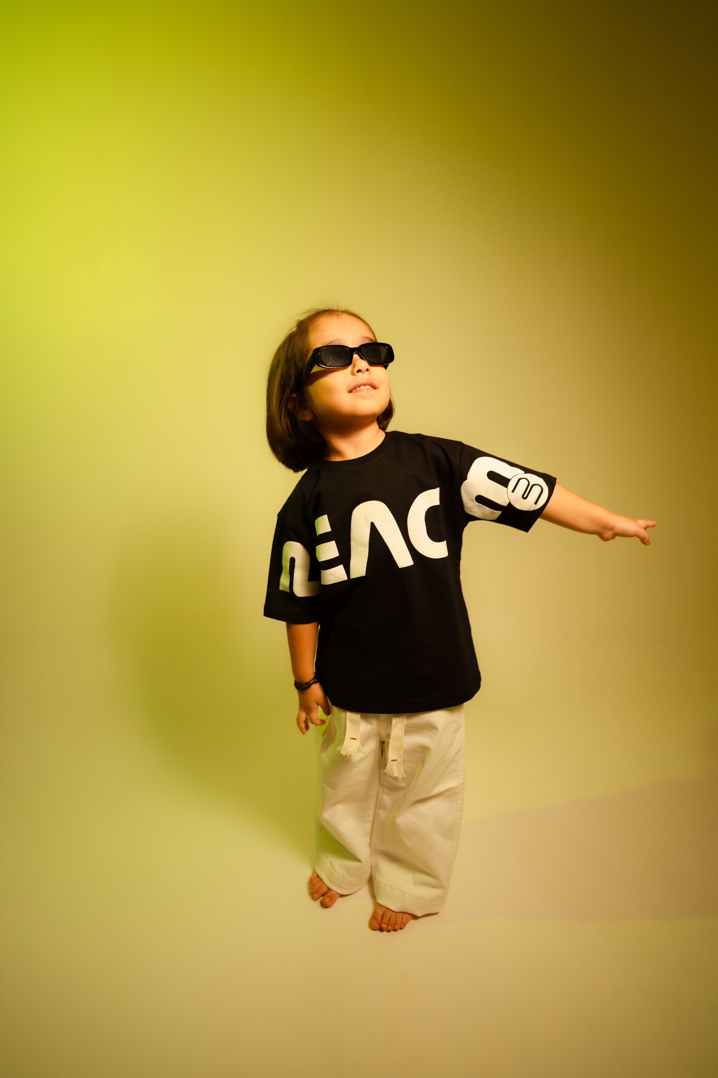 Peace Tee Black